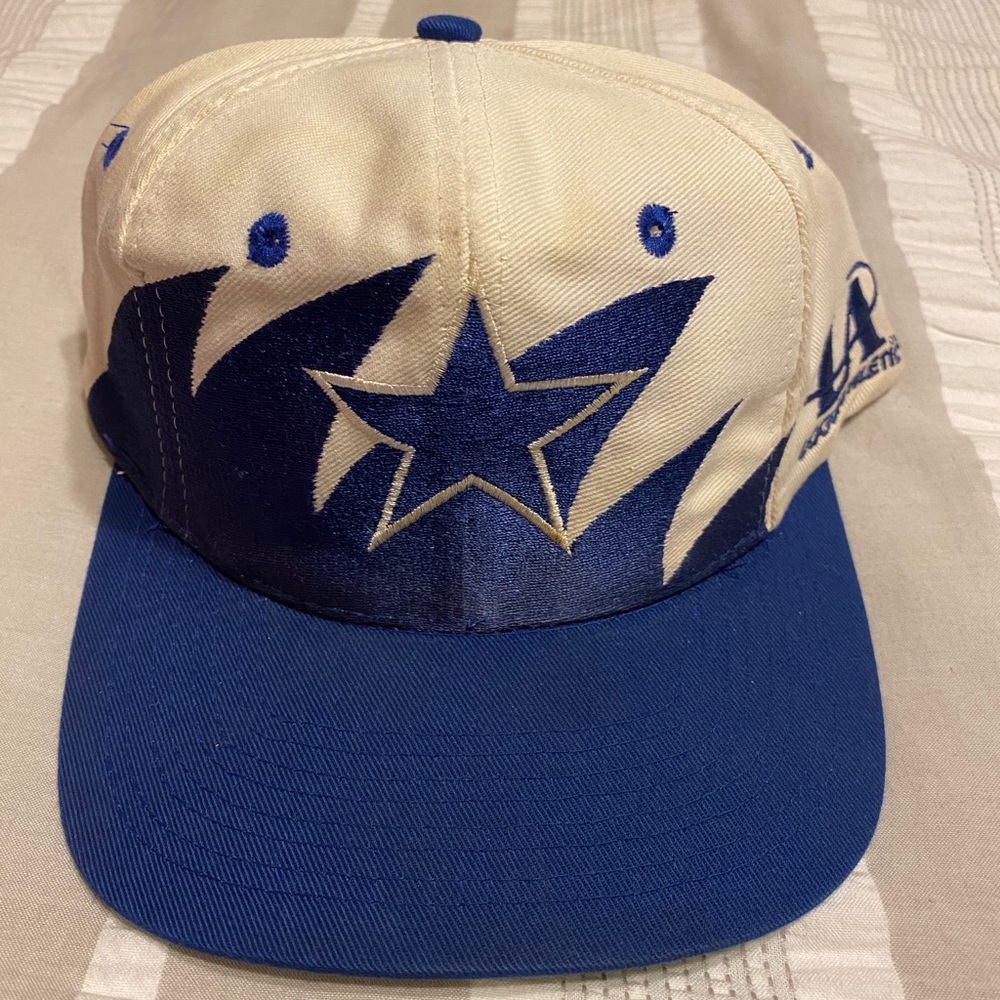 Vintage sharktooth Dallas Cowboys hat